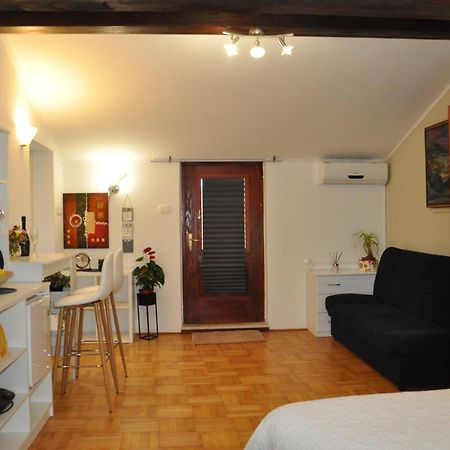 Guest House Most Buzet Exterior photo