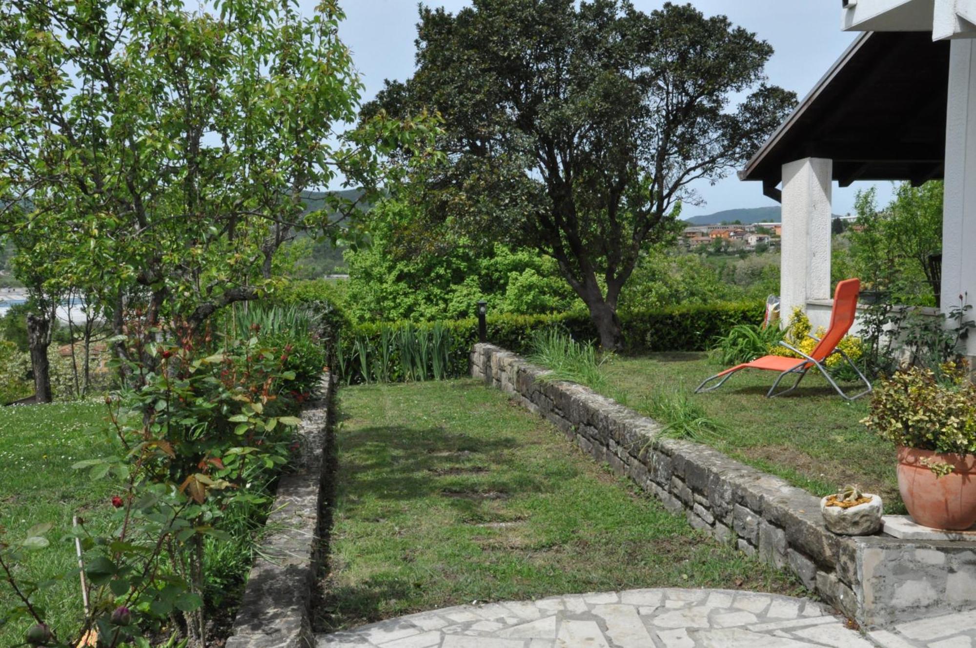 Guest House Most Buzet Exterior photo